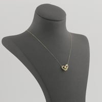 طقم ذهب بتصميم مغناطيس ذهبي لماع - عيار 18