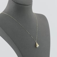 عقد ذهب فانوس ابيض عيار 18