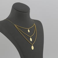 طقم ذهب ميروم ثلاث ادوار بيضاوي وردة سبيكة - عيار2...