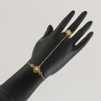 طقم ذهب بصمة بيضاوي منقوش - عيار21