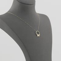 طقم ذهب بتصميم وردة لماعة مميزة - عيار 18