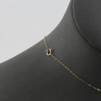 عقد ذهب بتصميم مسمار ملتف - عيار 18