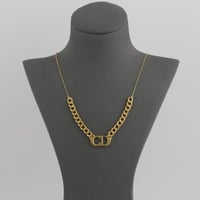 عقد ذهب جنزير مع حرفي CD - عيار 21