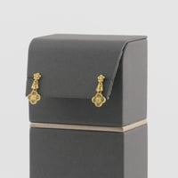 طقم ذهب ورود ناعم - عيار 21