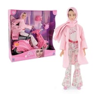 مجموعة فلة مع الدراجة النارية الوردية