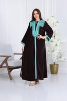 جلابية مخمل فاخرة بتطريز يدوي على الصدر وتصميم واس...