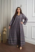 جلابية كشميري فاخرة بنقوش أزهار مطرزة بالفصوص