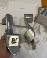 كعب لويس فيتون