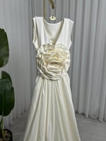 فستان الاميرات اف وايت