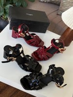 كعب سان لوران