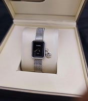 ساعه شانيل بدون كرستال