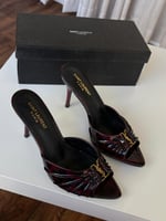 كعب سان لوران