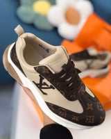 شوز لويس فيتون