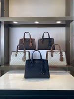 شنطه مايكل كورس