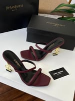 كعب سان لوران مطفي