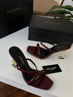 كعب سان لوران لمعه