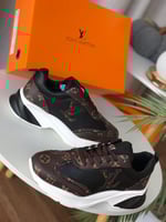 شوز لويس فيتون