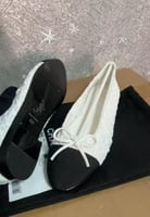 فلات شانيل ابيض