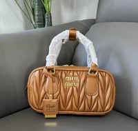 شنطه ميوميو مستطيل