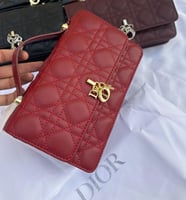 شنطه ديور الأكثر طلبا