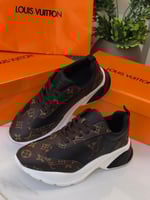 شوز لويس فيتون