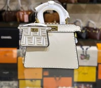 شنطه فندي ماستر ابيض