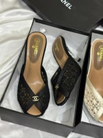 كعب شانيل مع الملحقات