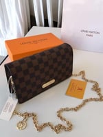 شنط لويس فيتون مخفضه