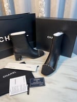 بوت شانيل بالطلب يتوفر