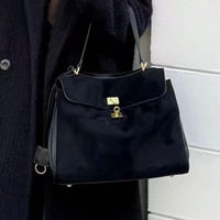 شنطه بوتيقا بالطلب تتوفر