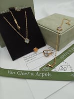 طقم فانكليف ورده صغيره