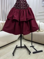 فستان العيد عنابي