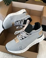 شوز اون راننج مع الملحقات