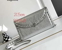 شنطه فالنتينو الموديل الجديد