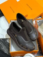 شوز لويس فيتون