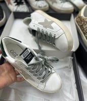 شوز جولدن جوس