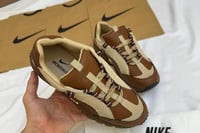 شوز جاكيموس