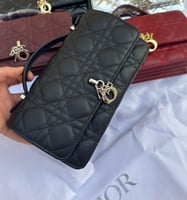 شنطه ديور الأكثر طلبا