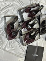 كعب سان لوران عنابي كعب واطي