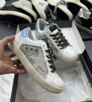 شوز جولدن جوس