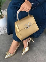 طقم فالنتينو