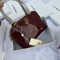 عنابي لمعه