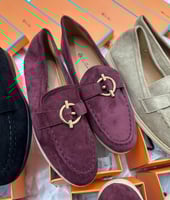 فلات لوروبيانا نسائي