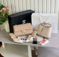 عرض شنطتين مع الكعب