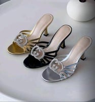 صندل قوتشي ماستر