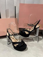 كعب ميوميو ماستر اسود