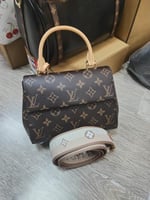 شنطه لويس فيتون هاي كوالتي مع دست باق