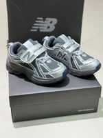 شوز نيوبالانس اطفال