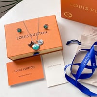 طقم لويس فيتون