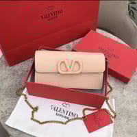 شنط فالنتينو ماستر